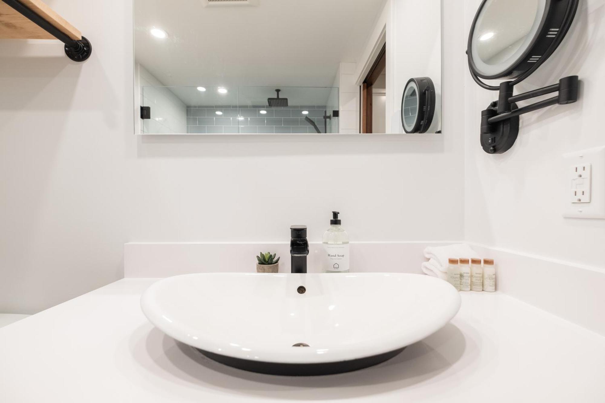 Greyhawk By Outpost Whistler Villa Екстериор снимка