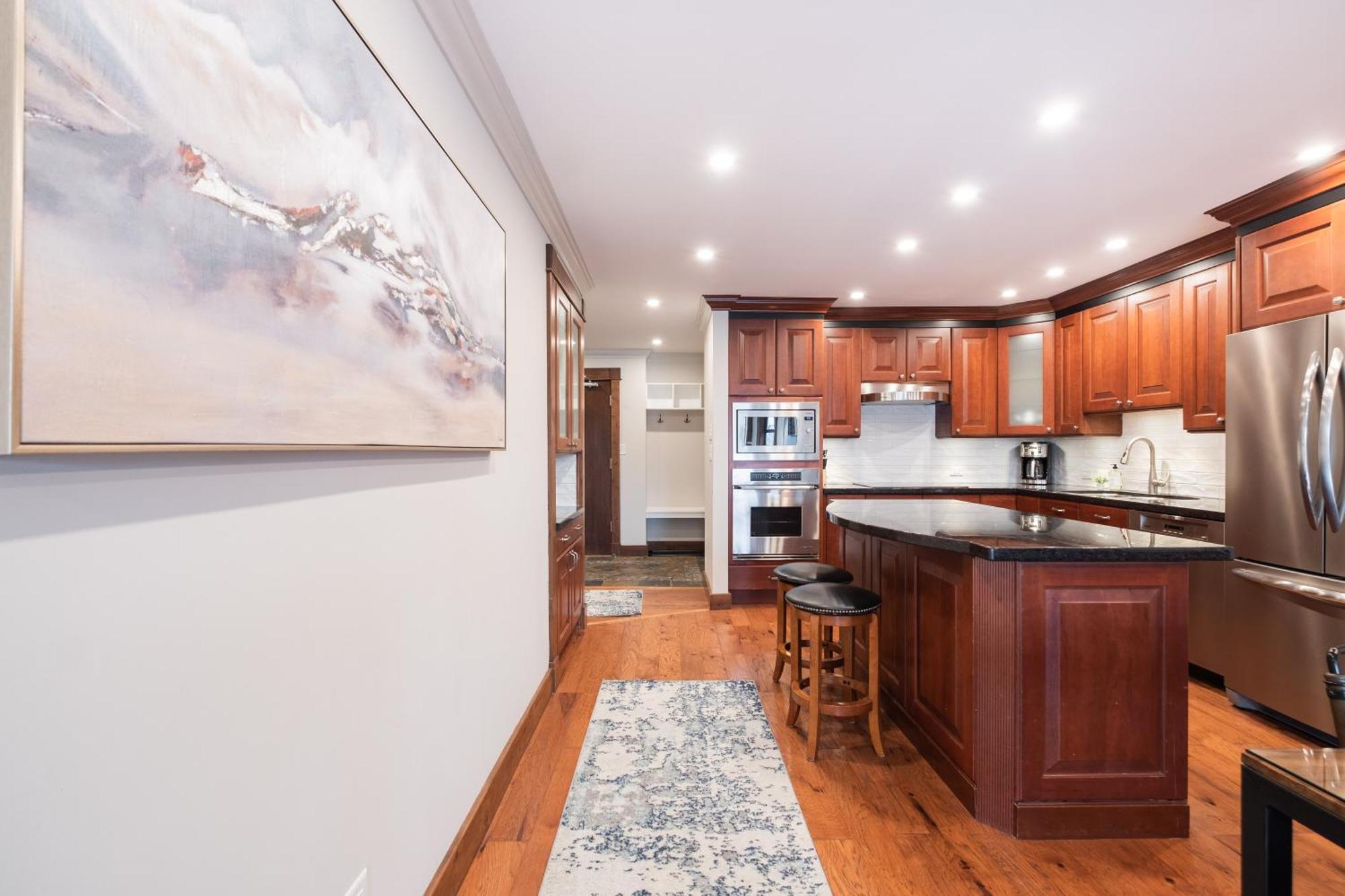 Greyhawk By Outpost Whistler Villa Екстериор снимка