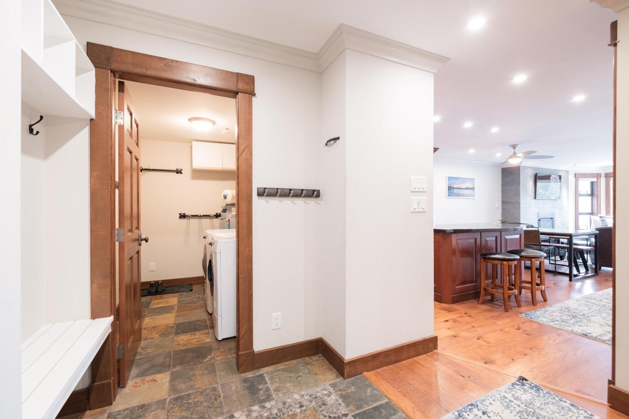 Greyhawk By Outpost Whistler Villa Екстериор снимка