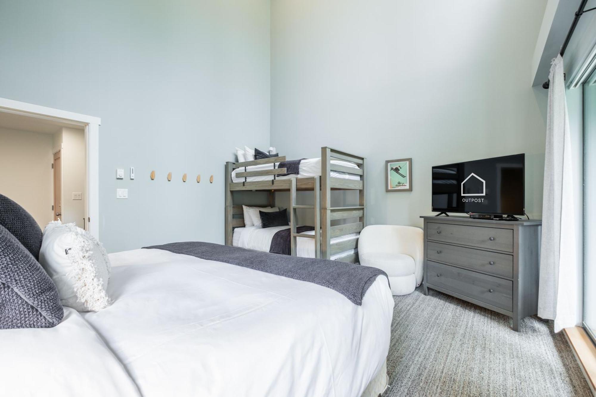 Greyhawk By Outpost Whistler Villa Екстериор снимка
