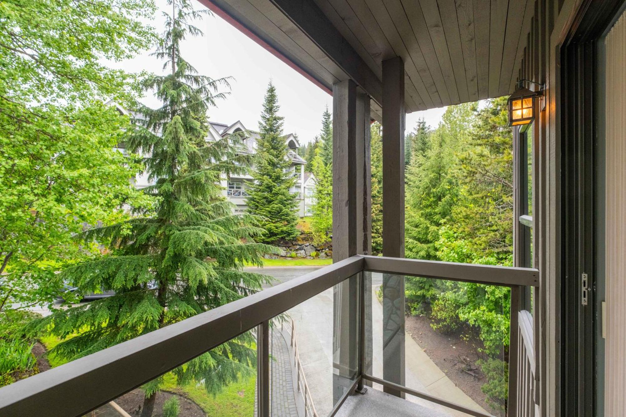 Greyhawk By Outpost Whistler Villa Екстериор снимка