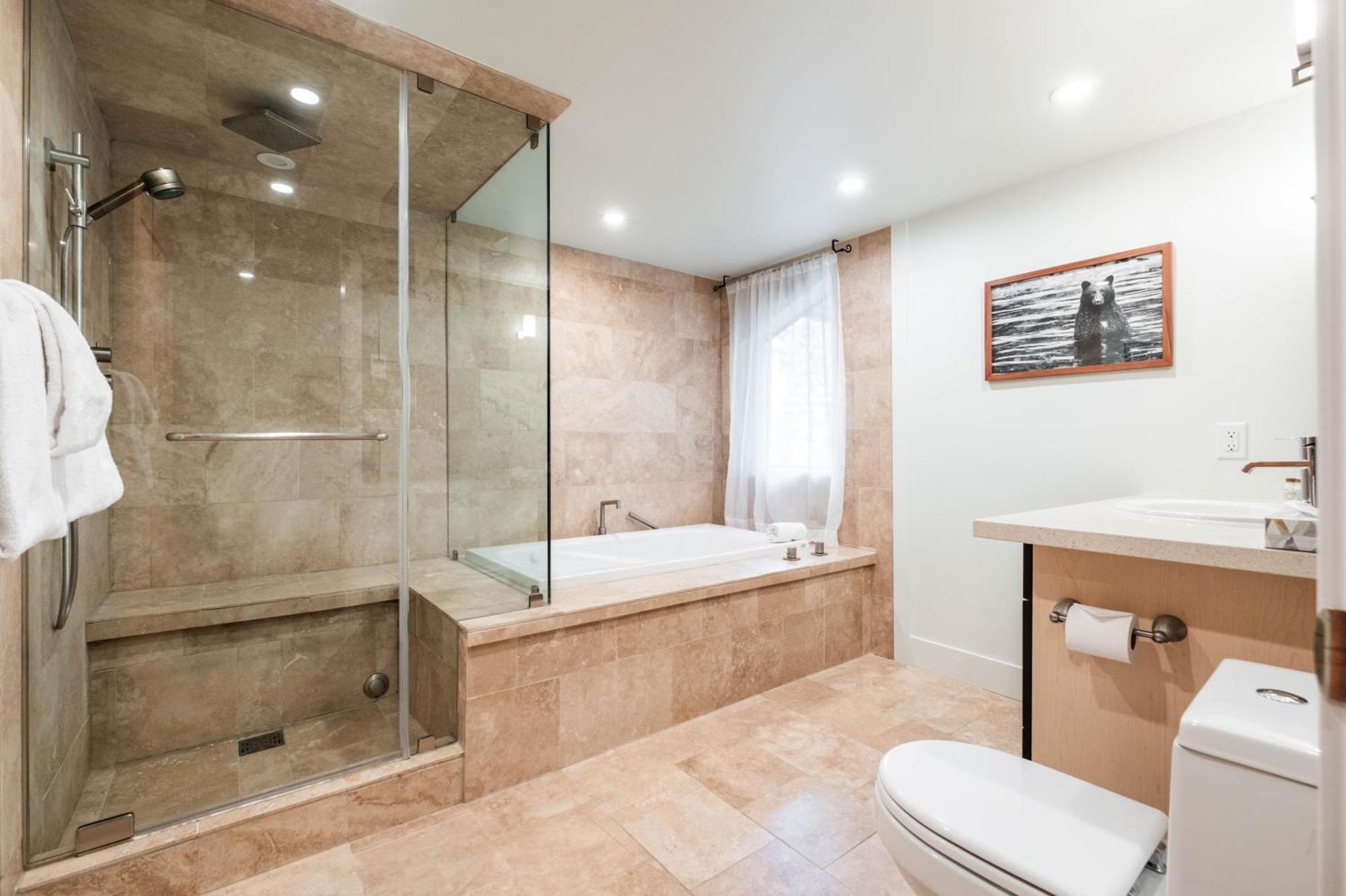 Greyhawk By Outpost Whistler Villa Екстериор снимка
