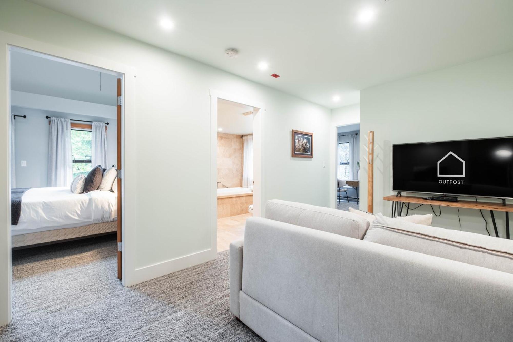 Greyhawk By Outpost Whistler Villa Екстериор снимка