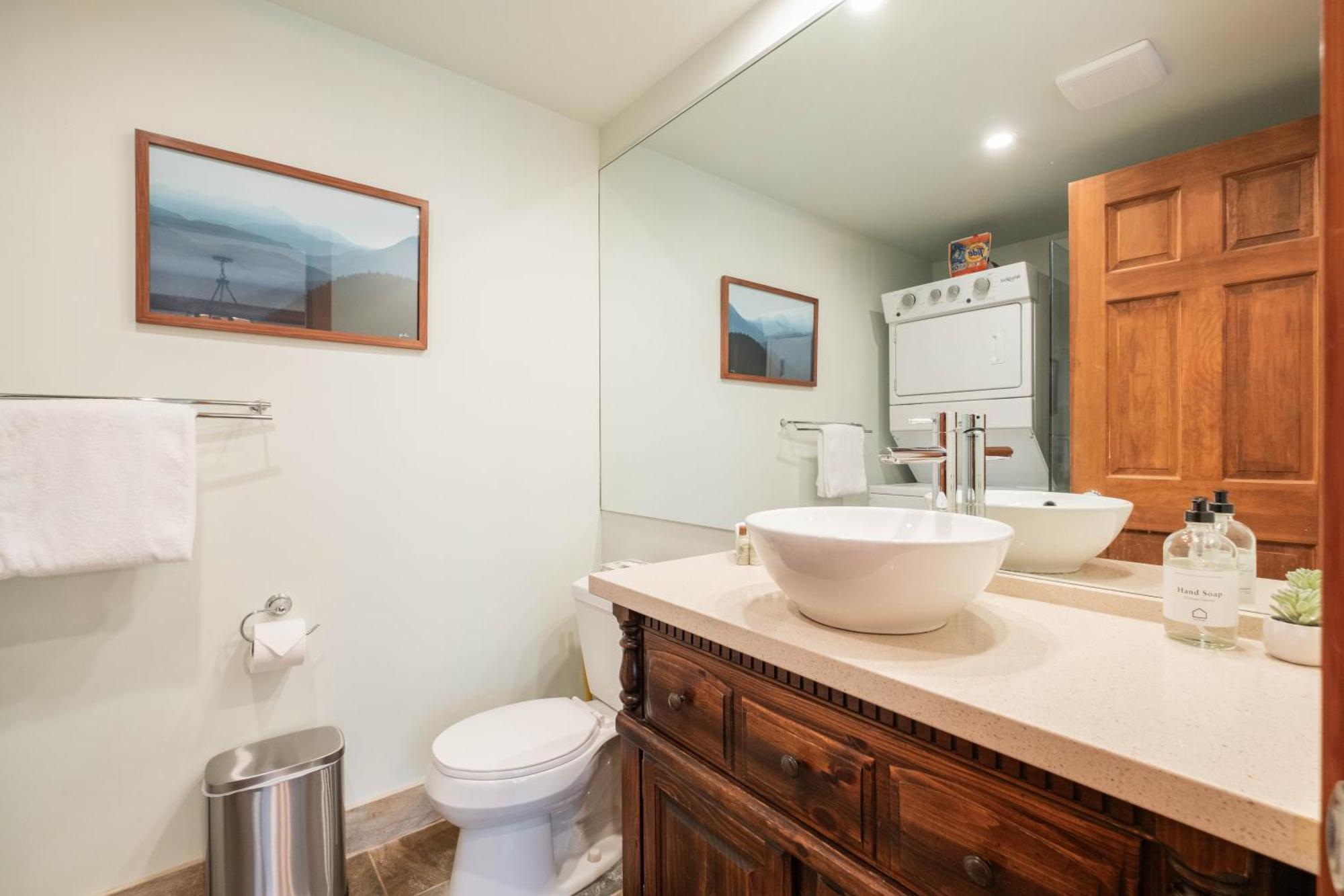 Greyhawk By Outpost Whistler Villa Екстериор снимка