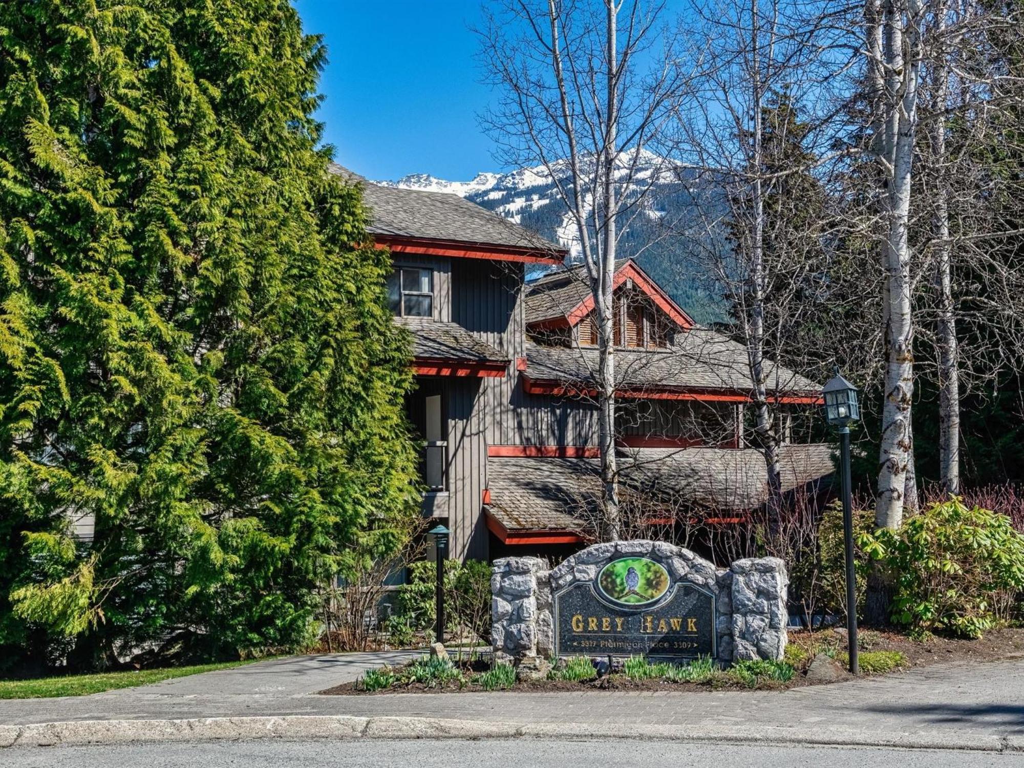 Greyhawk By Outpost Whistler Villa Екстериор снимка
