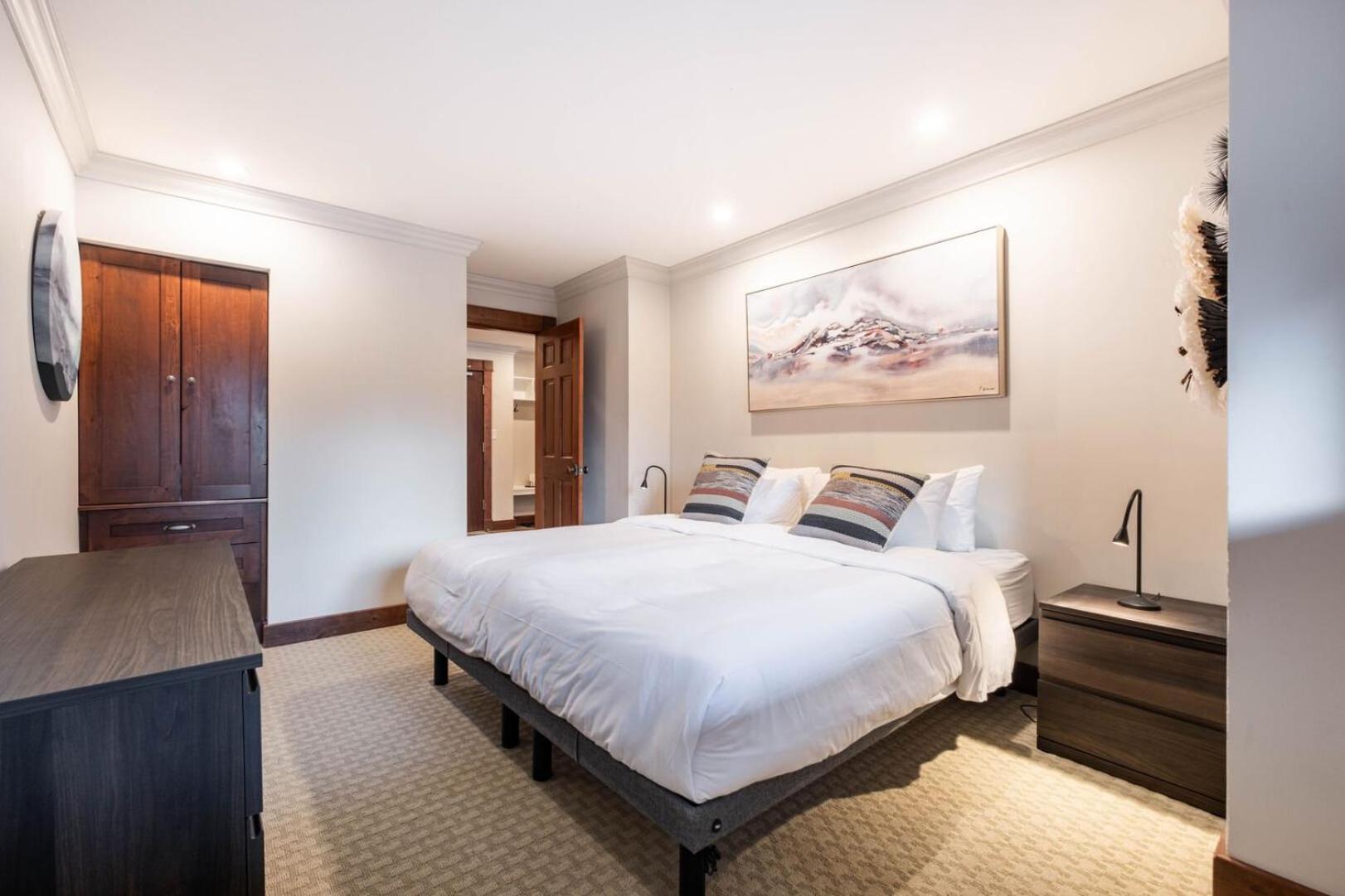 Greyhawk By Outpost Whistler Villa Екстериор снимка